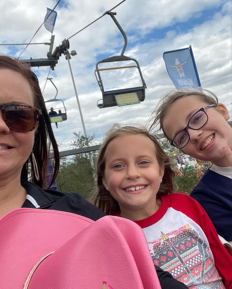 jenlsimmons19's tweet photo. #rodeohouston https://t.co/EZkOY2WTwb