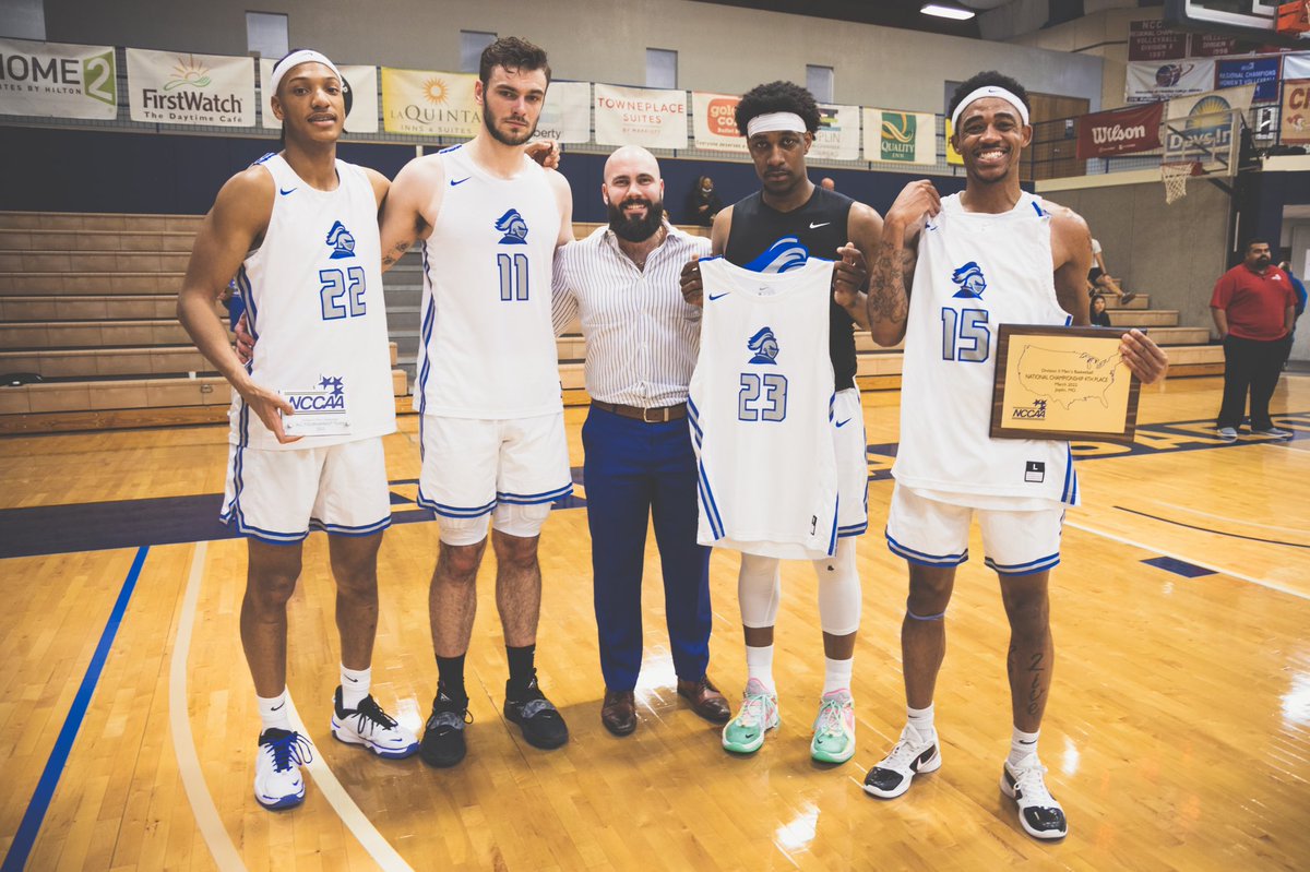 T H A N K    Y O U 

S E N I O R S 💙

• 3 national tournament appearances; 1 final four, 1 national runner up, 1 tournament cancelled

• 3 1000 point scorers 

• 1 NPOY

• 6 All Americans 

• Countless memories, 82 wins, and one lasting legacy.

#NoDoubt / #CrusaderPurpose