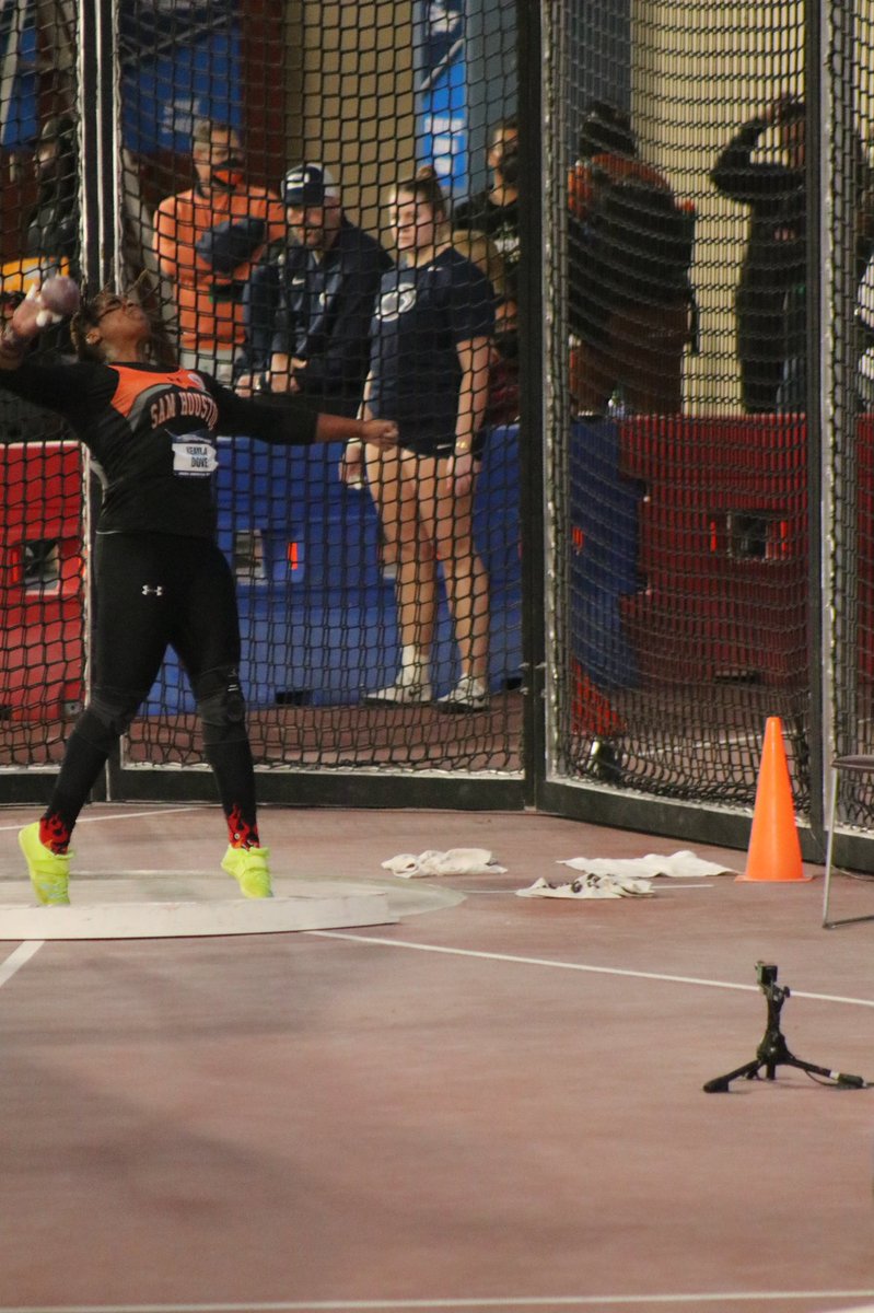 KeAyla Throws (@keaylathrows) on Twitter photo 