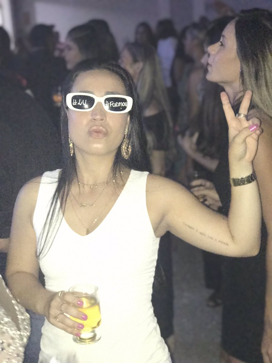 biankviveiros's tweet photo. Um registro da noite de ontem! 💖 #LuFormou https://t.co/pXXA32h9Q0
