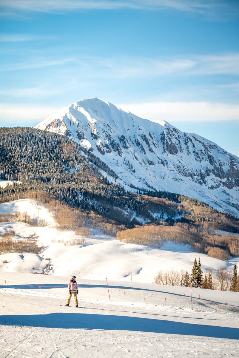 Sunny weekend vibes on <a href="/skicrestedbutte/">Crested Butte</a>!