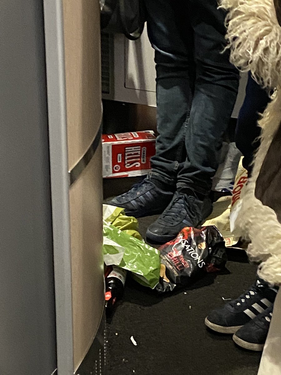 janbooks's tweet photo. Just home from Italy. Great trip marred by #lner who had a train of 5 rather than 9 coaches packed with #Newcastle football supporters slumped in the seats whilst most women were sitting on the vestibule floors - I don’t know who is worse LNER or the fans - depressing. https://t.co/sa0exRJq4K