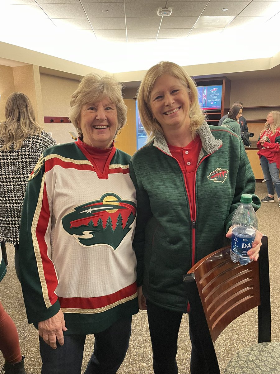 _ashley_boss's tweet photo. #mnwild #9foralltime https://t.co/WurygeevVU