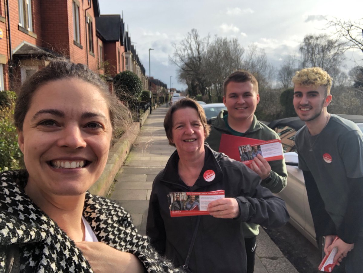 JesmondStella's tweet photo. Thank you to all the residents we spoke to today on Highbury - great to hear your views on what would improve North Jesmond #LoveJesmond #LabourTeam #community https://t.co/8yuHtQKs3C