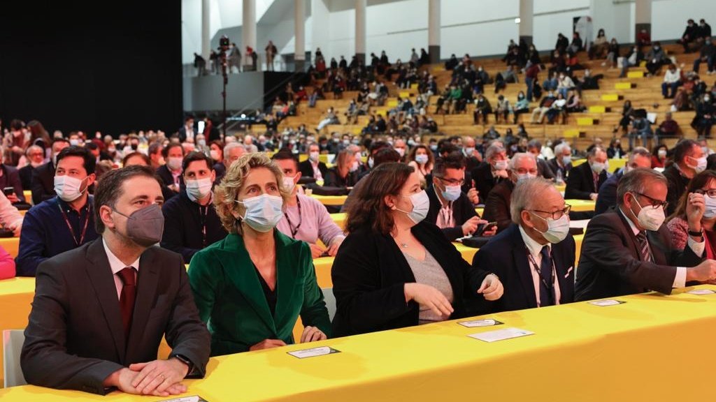 coesao_pt's tweet photo. Na sessão de encerramento do Congresso da #ANAFRE, onde se deu posse aos novos órgãos sociais da Associação, foi reconhecida a importância das freguesias terem acesso, pela primeira vez, a fundos 🇪🇺 do #Portugal2030 para realizarem investimentos nas suas áreas de competência. https://t.co/t7GxEQGV9h