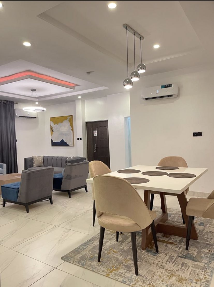 euphoriahomes's tweet photo. 3 bedroom shortlet in Oniru 😍 

Sweet, gorgeous and classy 😍😍
Price: #100,000

#shortlets #apartmentsinlagos #EricaAt28 https://t.co/jeYbOFOEqj