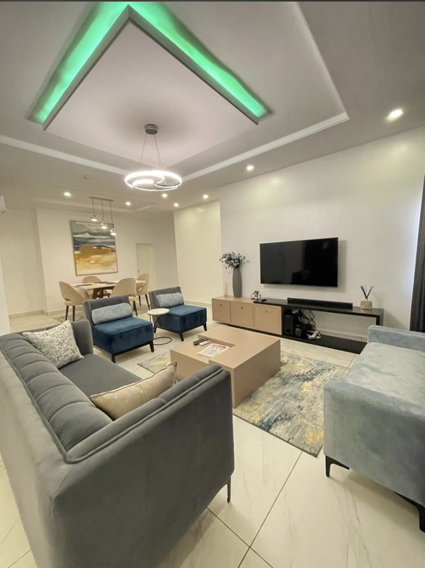 euphoriahomes's tweet photo. 3 bedroom shortlet in Oniru 😍 

Sweet, gorgeous and classy 😍😍
Price: #100,000

#shortlets #apartmentsinlagos #EricaAt28 https://t.co/jeYbOFOEqj