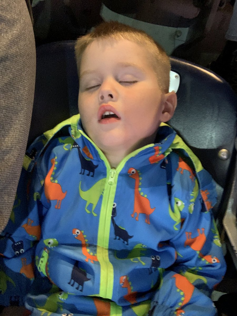 brittfullwood's tweet photo. Snoozin at #rodeohouston https://t.co/wG3rKLDUlq