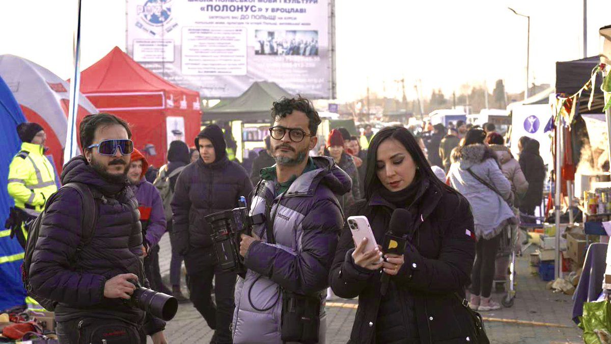 LaPosta_Ecu's tweet photo. Desde #Przemysl, epicentro de las evacuaciones, te contaremos todos lo ocurrido con los refugiados ucranianos . #laPostaEnLaGuerra ¡Hoy, 18:00! 

YouTube: https://t.co/rRg2i4kA8C

Facebook: https://t.co/EA7INFObYt

Suscríbete y activa las notificaciones. https://t.co/9UM1mqTGpc
