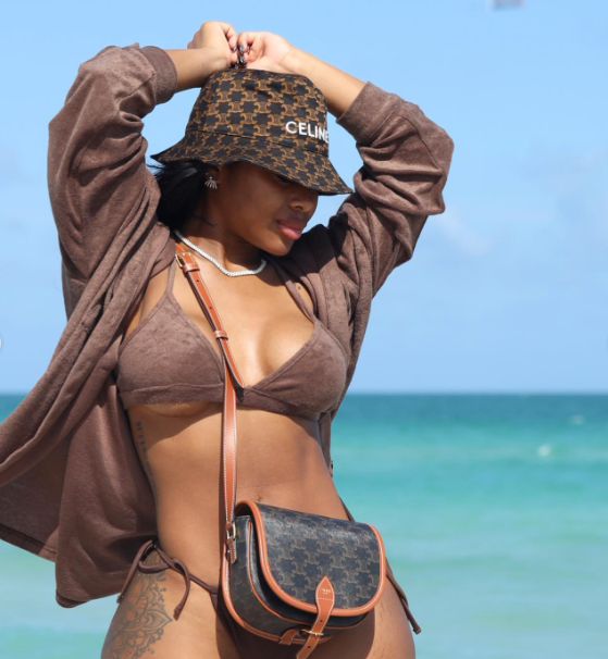 BlessingWayda's tweet photo. Jayda got Beach fever https://t.co/XD5W7s998f