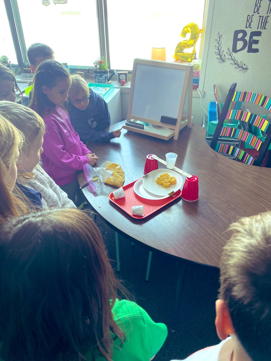 Mast_2nd's tweet photo. Made hypotheses &amp; investigated the causes of canyons by creating a model landform with cornmeal &amp; dripping water over the land to observe how water can change its shape &amp; to understand how, over long periods of time, canyons form through a similar process #bulletpride #connectses https://t.co/lrZWScqEjH