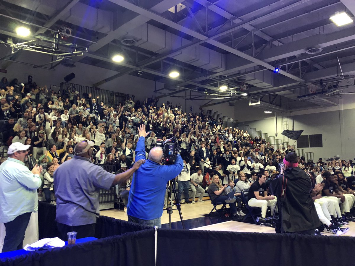 Willett Hall is ready for #SelectionSunday to find out where our <a href="/LongwoodLancers/">Longwood Lancers</a> are headed! <a href="/CBS6/">WTVR CBS 6 Richmond</a> <a href="/LaneCtvsports/">Lane Casadonte</a> is in the house to capture it. #GoWood