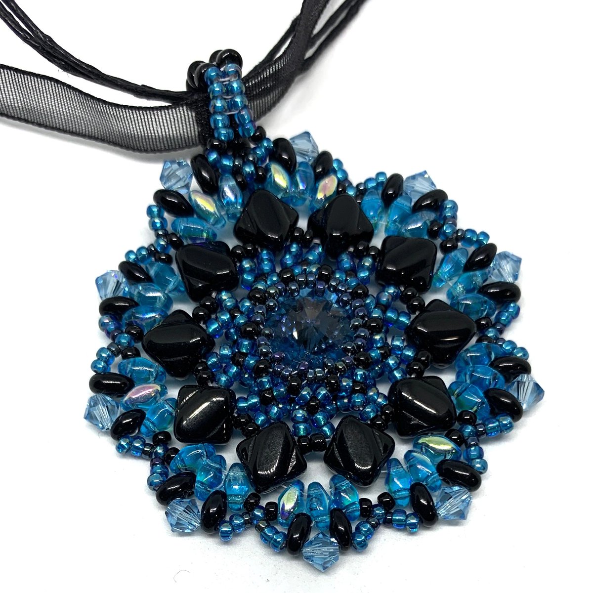 CreativeObs's tweet image. Still thinking about what perfect gift to get her this month? How about an aquamarine inspired handmade pendant? via @GoDaddy

creativeobsessionllc.com