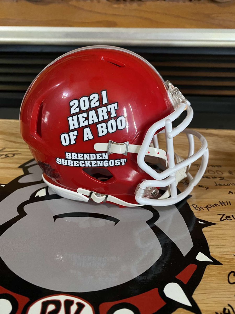 Today we announced that we are renaming our “Heart Award” the “Heart of a Boo Award” after Boo. He’s the ultimate example of how heart &amp; desire can lead to success.

Check the link below for a story about that the origins of the nickname, Boo.

d9sports.com/heart-of-a-lio…