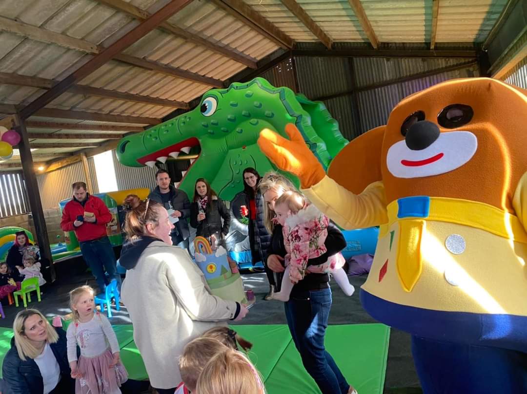 DoorstepChara's tweet photo. We had a busy weekend with lots of visits from all these characters and more! https://t.co/PNM1coOnL7
