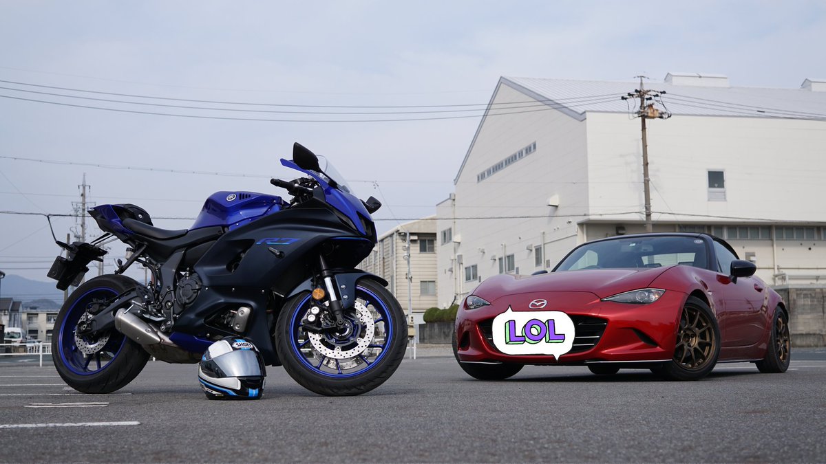 fall_Formula1's tweet photo. 先日納車された報告🙆‍♀️

MT-03からYZF-R7（RM39J）に乗り換えたで〜🤙🤙🤙
ってことで昨日は友人を巻き込んで納車&amp;撮影ツーリング。

はぇ〜最高かよ。。。
撮影担当両名あざした😎

※2枚目は顔が写ってたのでハチャメチャに弄ってます。

#YAMAHAが美しい 
#YZFR7
#RM39J
#バイク
#OW02ではない https://t.co/tqomCX3HPk