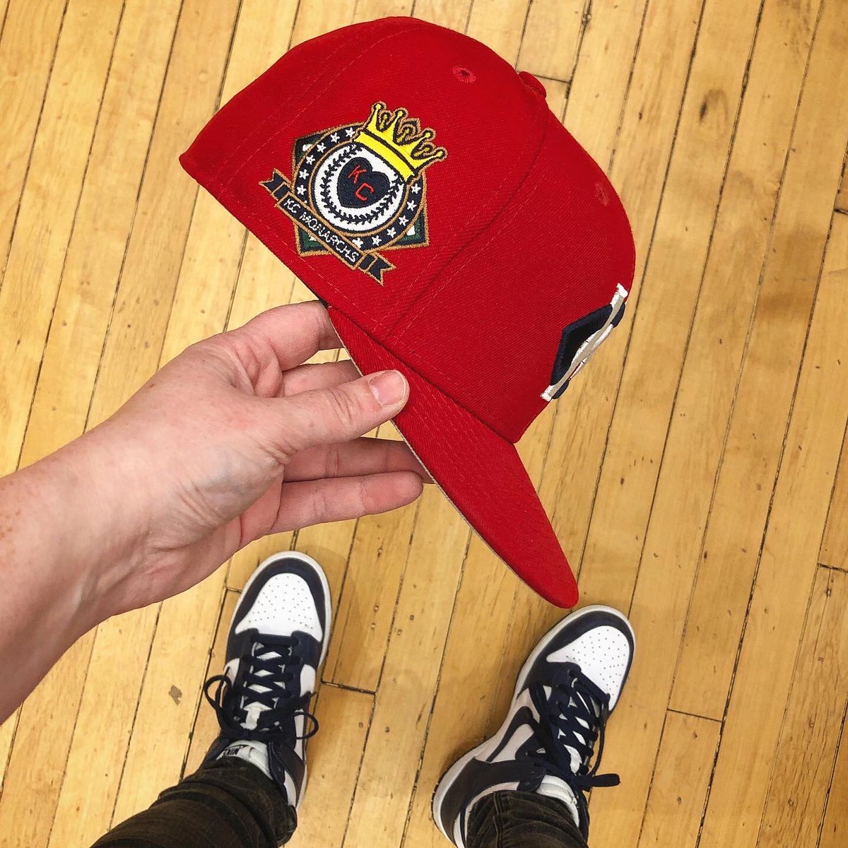 jaylaw22's tweet photo. ๐ฏ๐ฏ๐ฏ #kicksandcaps #sidepatchsaturday #ladiesrockfitteds https://t.co/KhIkXSXYTN