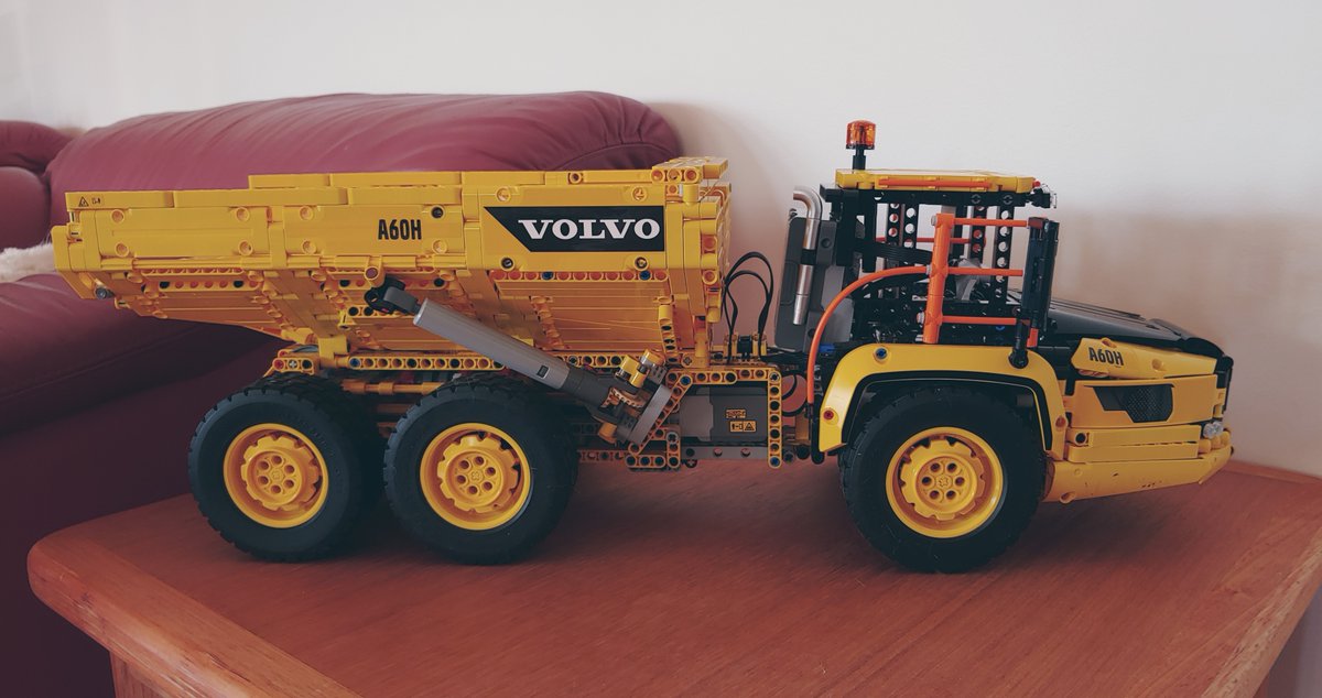 Dean Camera tweet media