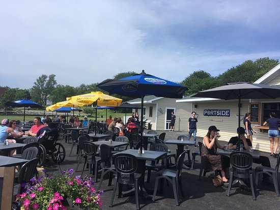 dryad2031's tweet photo. Sunday brunch at the beer garden :) https://t.co/zDyefwBNLe
