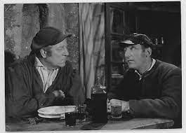 merlinpapin3's tweet photo. La taca-taca-taca-tac-tactique de mon #Top30 des films de #Bourvil
17 - #LesMisérables de #JeanPaulLeChanois (1958) avec #JeanGabin #Bourvil #BernardBlier #FernandLedoux #BéatricAltariba #DanièleDelorme
@FredOL69007 @tbarnaud @Jouxplane83 https://t.co/9l7QD1I4iZ