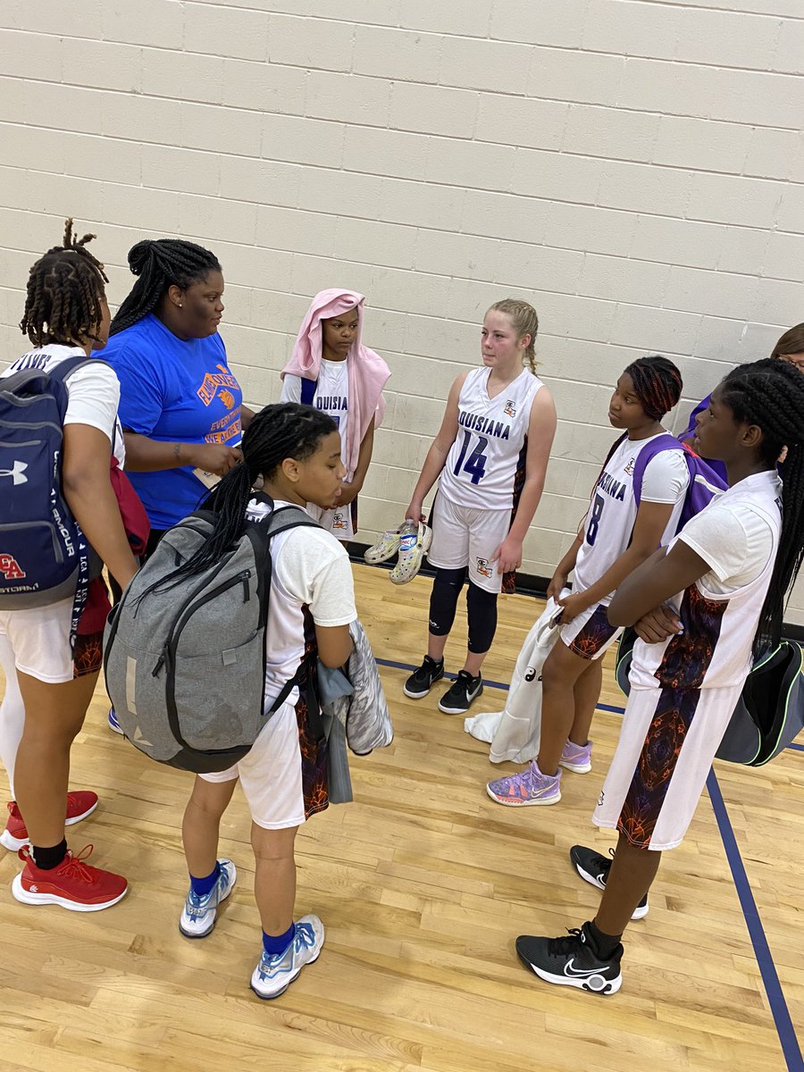 CoachNekia's tweet photo. Jamaria Senegal (6th) Maycie Senegal (7th) Kaylen Alexander (7th) Kaliyah Samuels (8th) Reagon Angelle (8th) Jolee West (8th) Locked in on the defensive end by not allowing ANY opponents to score more them 15 points in the Takeover tournament. #RingUs💙 #LAFLames🔥 https://t.co/CI2NO8RzhR