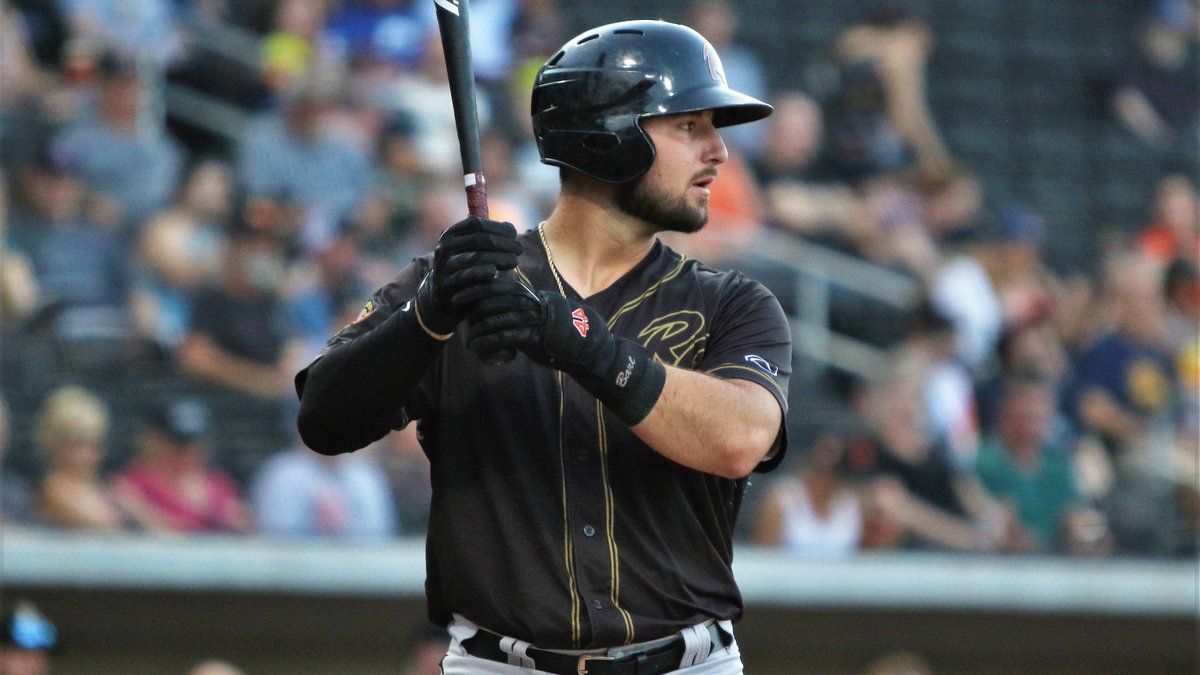 MLBPipeline's tweet photo. Long considered one of the best catching prospects, Joey Bart is ready to fill Buster Posey's shoes as the Giants' everyday backstop: https://t.co/Zs3fsiwn8T https://t.co/zbk8qOLncE