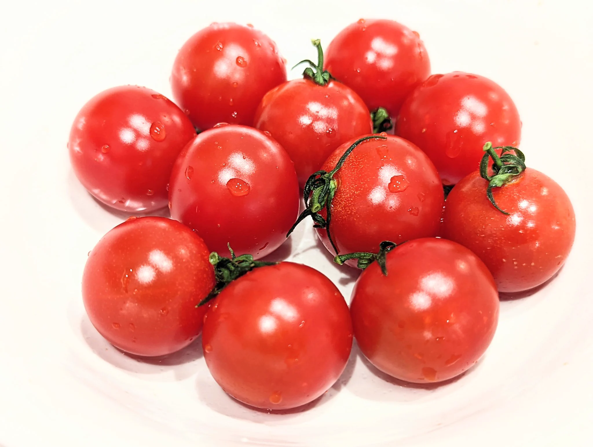 シワシワのミニトマト。お湯に入れるだけで元通りに！