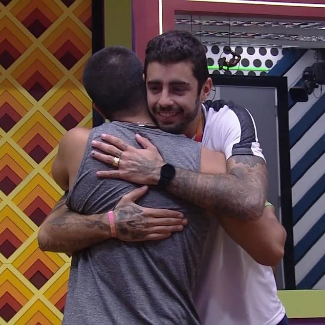 Seguindo o jogo interno e externo do Arthur, somos #FicaScooby.