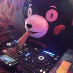 【話題】くまモンの口から人の手が⁉放送事故すぎてヤバい‼