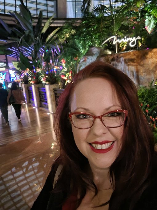 Nikki Ivana’s pics and videos