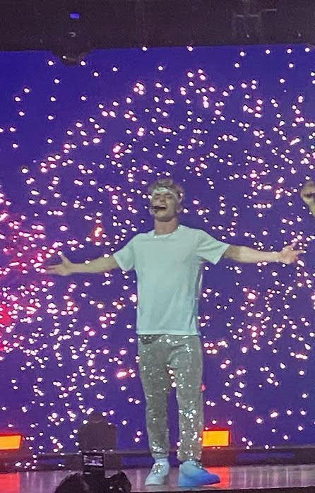 joshfirework's tweet photo. #LoveForJosh × @joshbeauchamp 

hey josh, i wanted to say I'm very grateful for your existence and you are a person that inspires me daily and i just know how to be proud of you. You shine on stage this is definitely your place. I love you my blondie 💜 https://t.co/5FYwGu1j3g