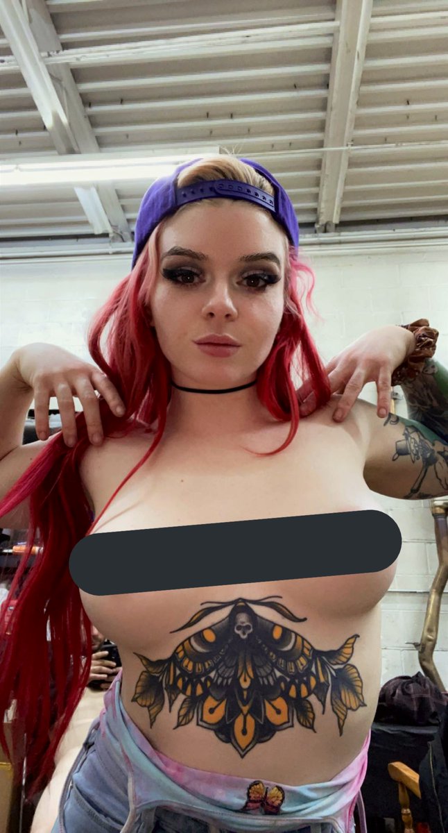 Ms Red 🎂 tweet media