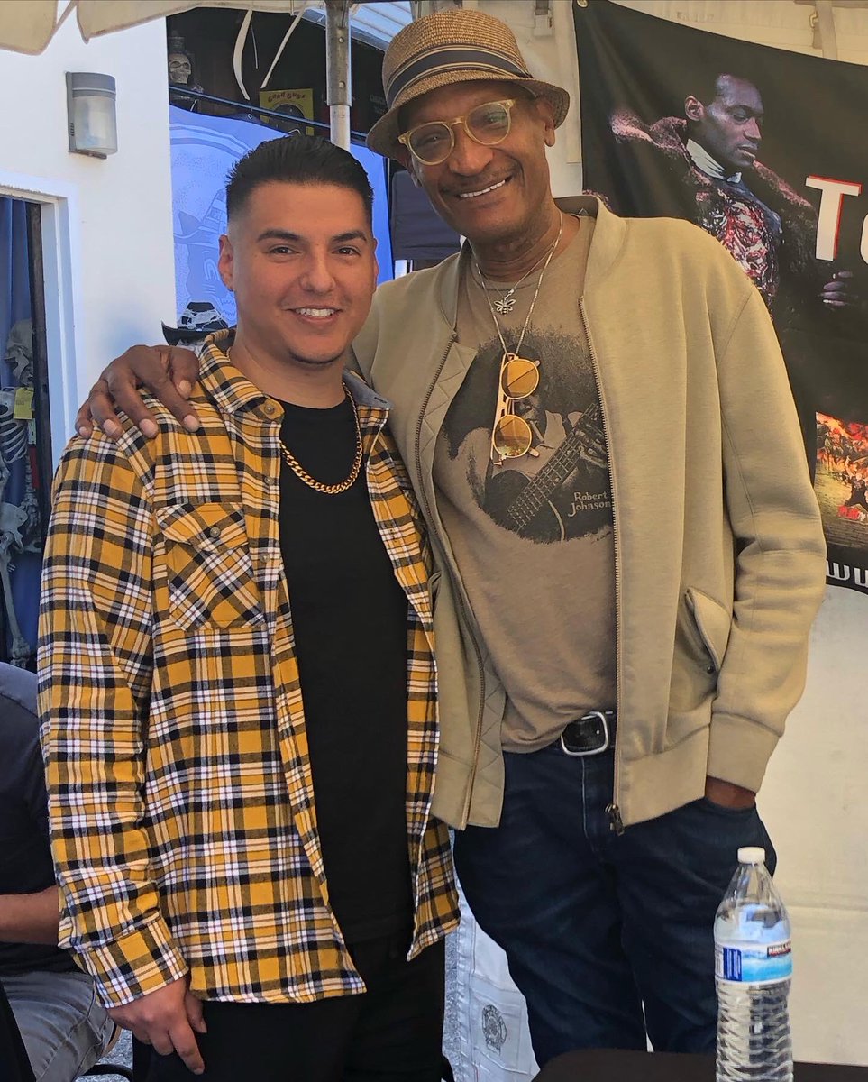 HorrorPapii's tweet photo. HorrorVille at @halloweendepot was the move! Always a pleasure with @TonyTodd54 π
#horrorville #tonytodd #candyman https://t.co/NpgGXwgSo8