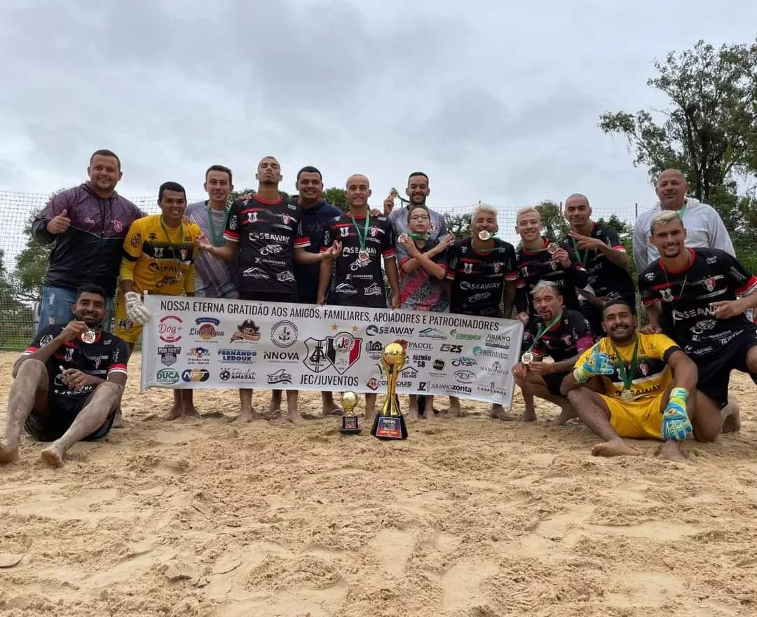 JotaAmaralSC's tweet photo. O #JEC #Juventos Beach Soccer conquistou neste domingo a Copa Sul Brasileira da modalidade, disputada em Eldorado do Sul (RS).

Na final o tricolor das areias venceu o Rio Branco (PR) por 4 a 1.

Na próxima semana a equipe estreia no Campeonato Catarinense da modalidade. https://t.co/jDoyWala3u