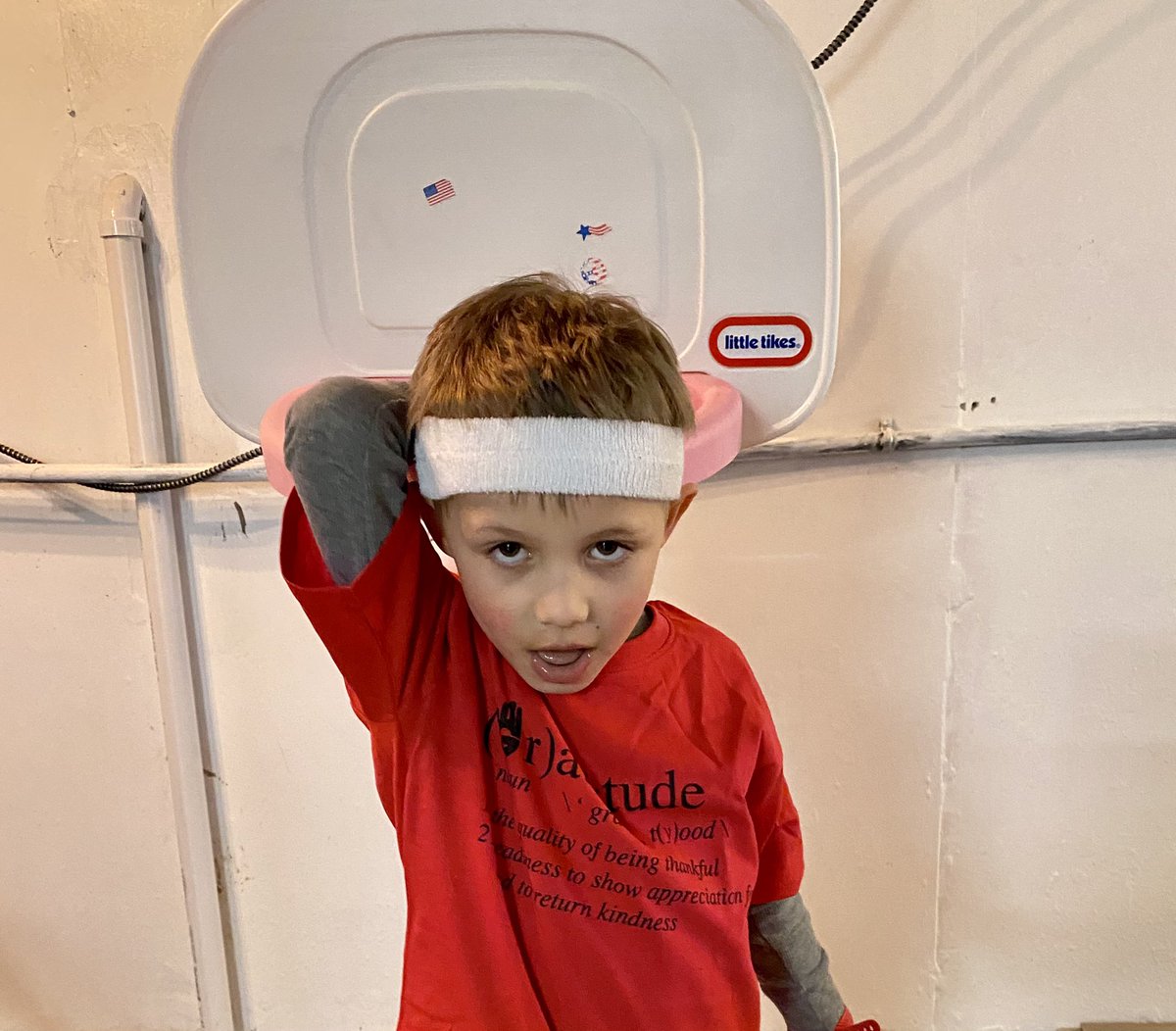@paulmulcahy_4 My oldest son is a big fan of yours. This is him rockin’ a <a href="/G4Foundation/">The Grateful4Foundation</a> shirt and playing some hoops. Good luck in March Madness! 

#Grateful4