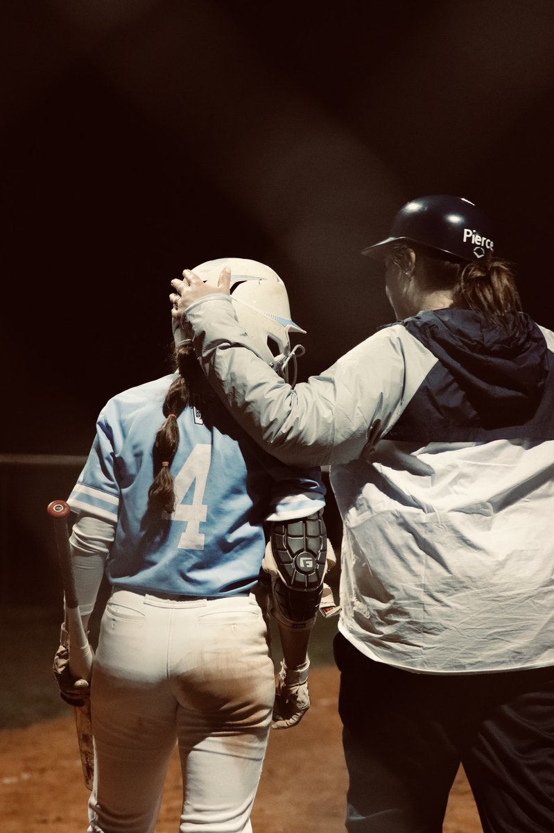 GracieMabrey's tweet photo. It’s been very hard being hurt for the past 4 months but finally being able to contribute to a team win feels amazing 💗💗 #Imback #govikes #Ilovemycoaches #fullycleared https://t.co/6bphBWvieD
