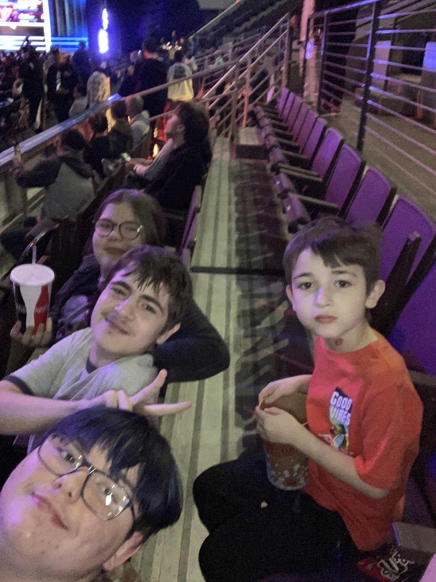 rbr7880's tweet photo. My kids First #wwepensacola event https://t.co/liiCQrOT2Y