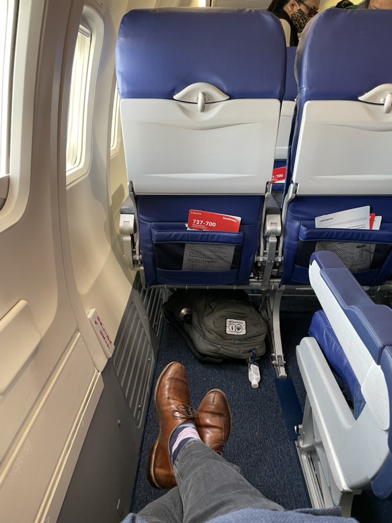 familydocwonk's tweet photo. Headed home after a productive #cafpAMAM, where @cafp_familydocs #FMRevolution-aries broke a record and raised >$30,000 for the FP-PAC! πͺπ½
#MakeHealthPrimary #AtTheTable #NotOnTheMenu #InTheRoomWhereItHappens #FMRising π₯ https://t.co/0SKmtTAXIl