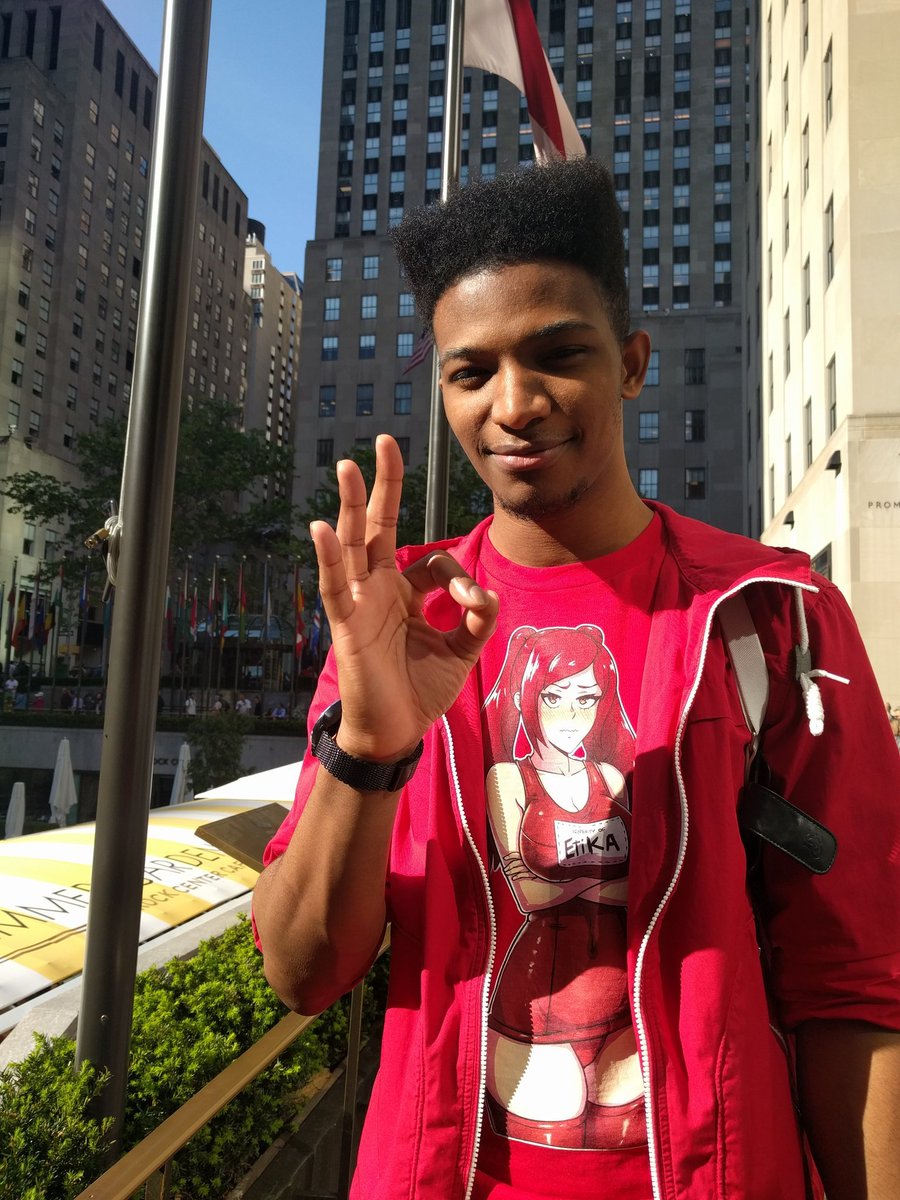 EtikaMemories's tweet photo. Etika and his home New York https://t.co/zdJ3zQS71C