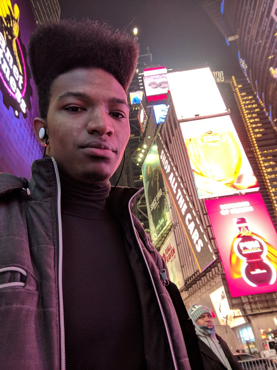 EtikaMemories's tweet photo. Etika and his home New York https://t.co/zdJ3zQS71C