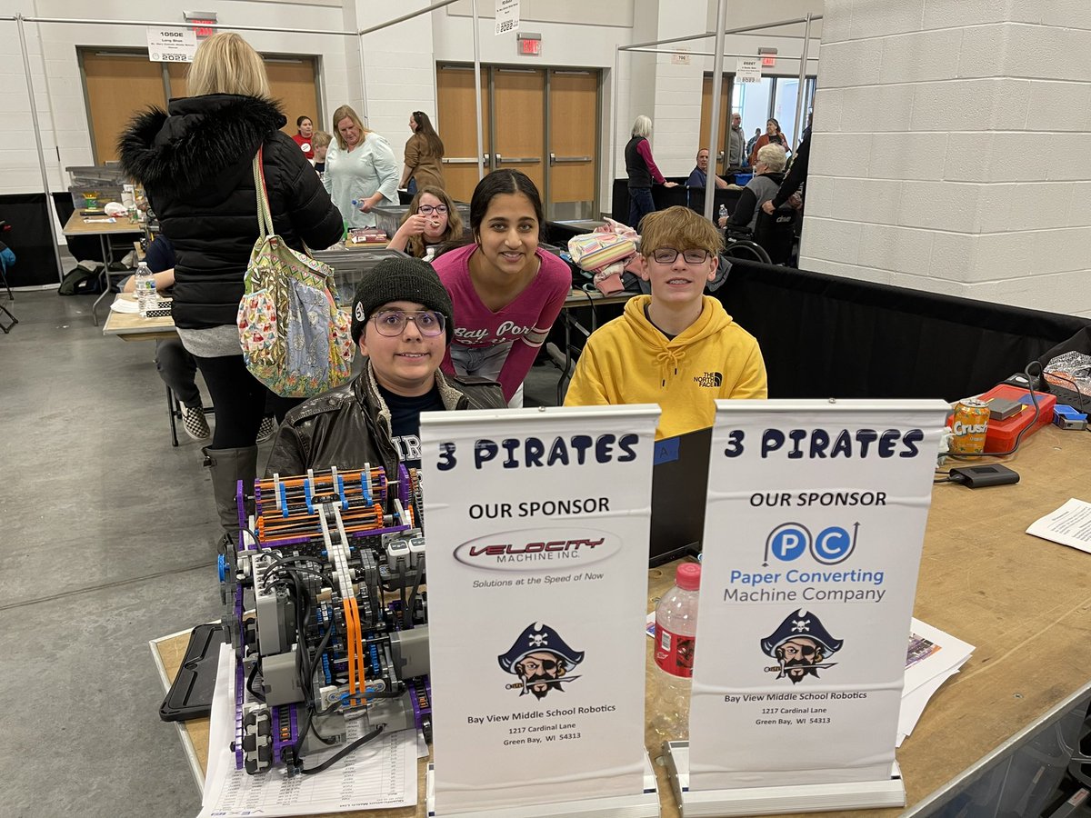 TechEdRocks's tweet image. 3 Pirates from @hssdbv won the top award “Excellence “ at the Wisconsin State VEX IQ Championship in Appleton today! This qualifies them to compete at the World Championship in May. Congratulations team 1217A!