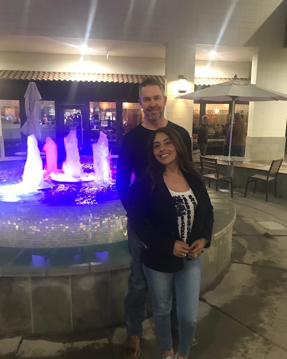 JanethROficial's tweet photo. Mi vida con Dios y contigo es mejor🙌🏻❤️

My life with God and with you is better esposo mío 💋 https://t.co/aVL5Qdf5Mi