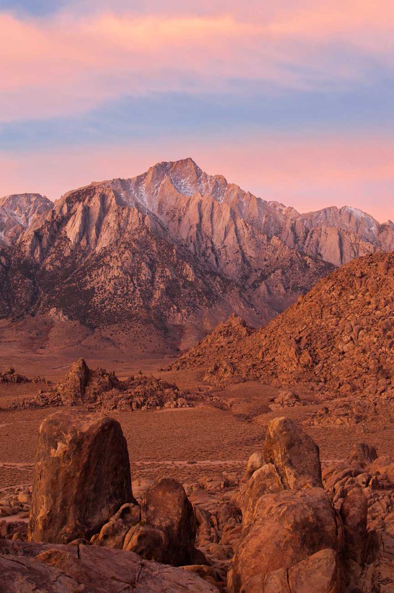 coreyleamon's tweet image. It's the sunrise for me. [Alabama Hills, Dec 2021] #photography #NFTCommunity #nftphotography