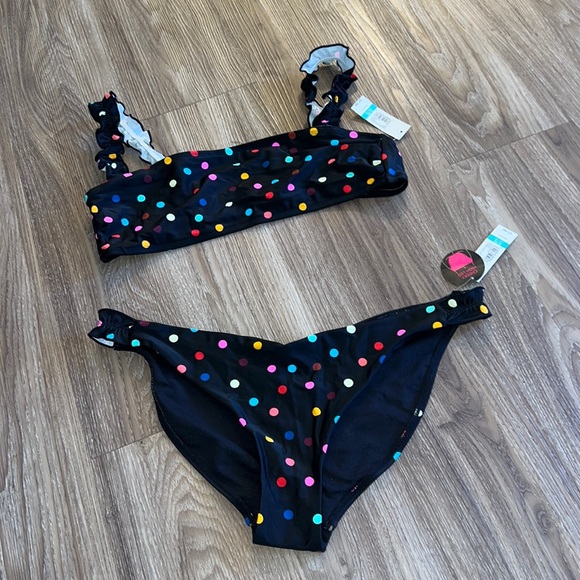 SeppieSaph's tweet photo. So good I had to share! Check out all the items I'm loving on @Poshmarkapp from @SamanthaConst12 #poshmark #fashion #style #shopmycloset #noboundaries #forever21 #loveaudrey: https://t.co/B3iAErG5UR https://t.co/iQSdICDGg0