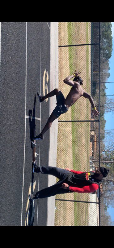 Ej_nextup12's tweet photo. Good work today with @ImCoach_J . Worked on picking  my knees up and  coming out the blocks for my first time. (Dropped my Time by a sec) I’m coming for the 23.15 for state‼️‼️ https://t.co/FrHJ92LEEa