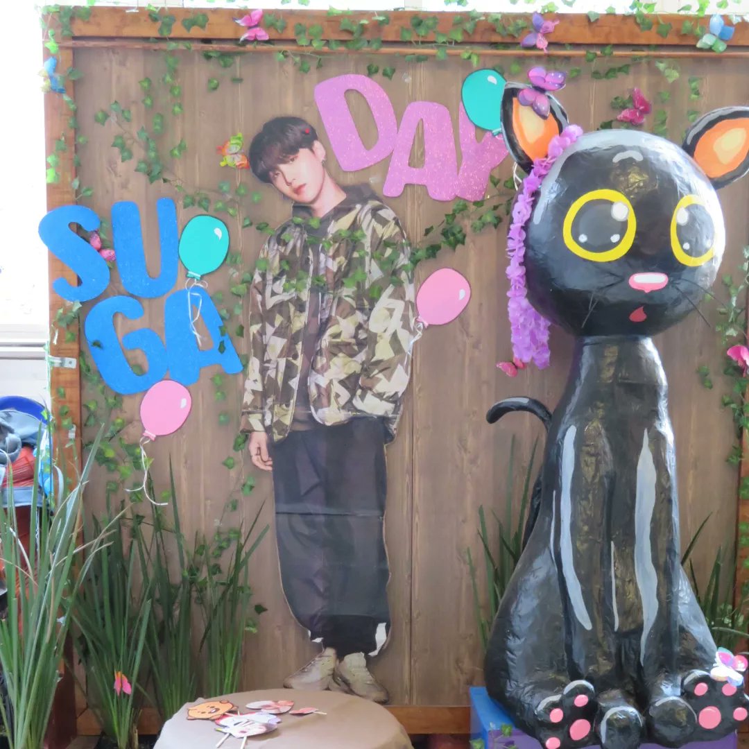 YoongiMexico's tweet photo. – MIN MEOW PARTY 🎉

Muchísimas gracias a tod@s por asistir, esperamos que se hayan divertido y pasado súper bien en este pequeño evento para Yoongi. Amamos verlas y convivir con ustedes🐱🥺💜 Esperen más eventos de nuestra parte🙌🏻

#SUGA #AgustD @BTS_twt #HappyBirthdaySUGA https://t.co/79YgDX9YJp
