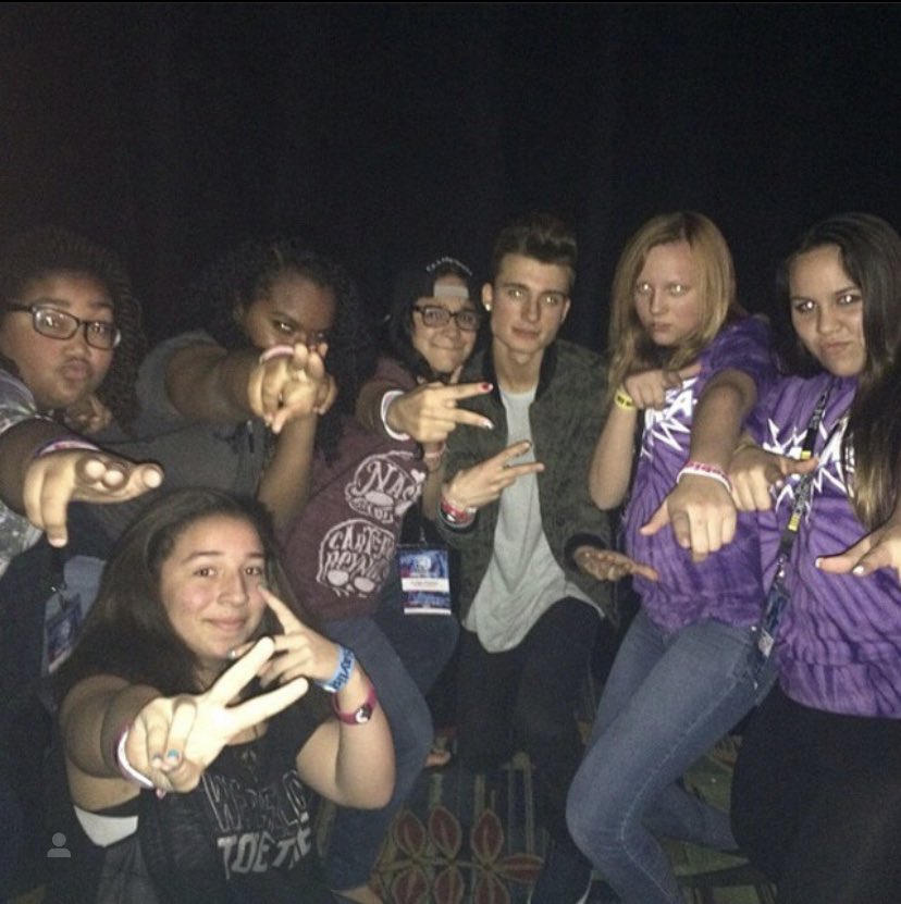 LaLe9acy's tweet photo. @PlaylistLive Some faves from 2015 (me in the SnapBack https://t.co/V3v2FF4jcD
