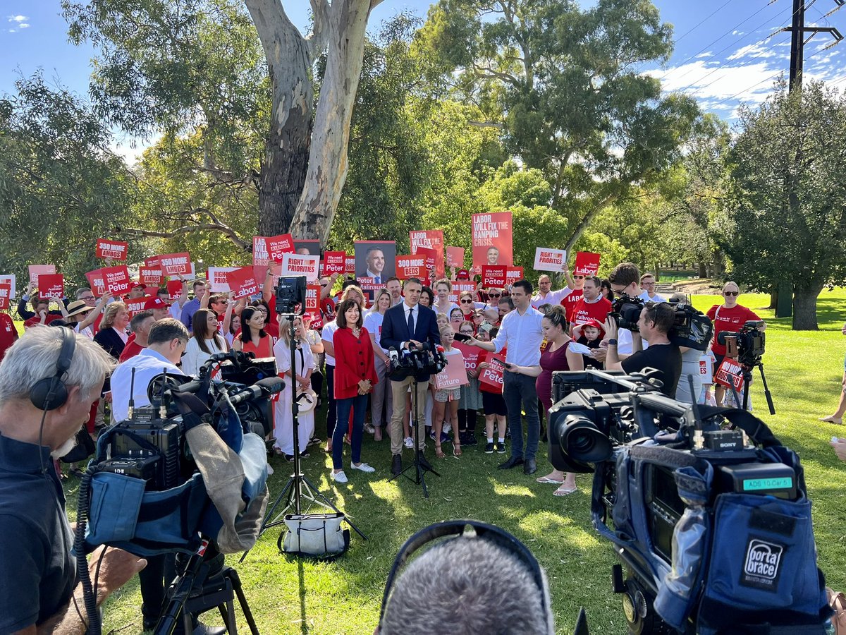 PMalinauskasMP's tweet photo. Only Labor has a plan for the future of our State. 

And only Labor has the team to get it done. https://t.co/JaCu0FXpOd