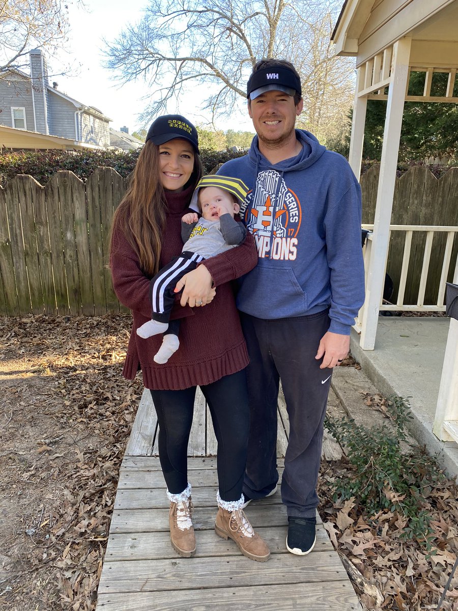 sydthomp14's tweet photo. W A F F L E H O U S E ✨🧇1 0 0 🧇✨
8+ years of monthly waffle houses &amp; finally celebrating our 100th!! @ColbyPainter32 https://t.co/y8vq3KvFa3
