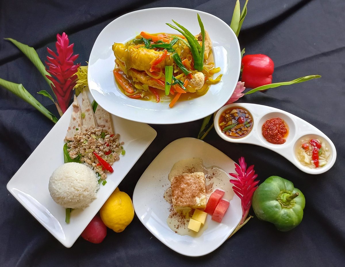 leopalaceresort's tweet photo. 3月は伝統的なチャモロ月間。レストラン「Eataliano」でもチャモロ料理メニューを用意しました。#guam #guamfood #localfood #chamorro #bibameschamoru #restaurant ＃グアム ＃グアム旅行 ＃レストラン ＃リゾートホテル ＃チャモロ　#괌 #괌여행 #음식 #식당 https://t.co/4naqiV1vPT